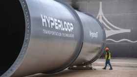 Uno de los tubos de Hyperloop (HTT) diseñados para transportar a pasajeros / Hyperloop (HTT)