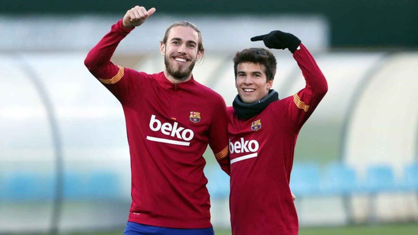 Óscar Mingueza y Riqui Puig en un entrenamiento con el Barça / FCB