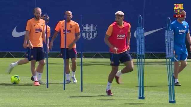 Ronald Araujo, en un entrenamiento del Barça / FCB