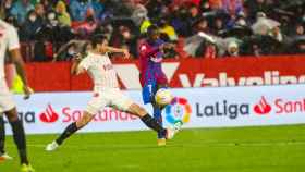 Dembelé dispara a portería en el partido del martes contra el Sevilla / FCB