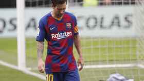 Leo Messi cabizbajo en un partido del Barça / EFE