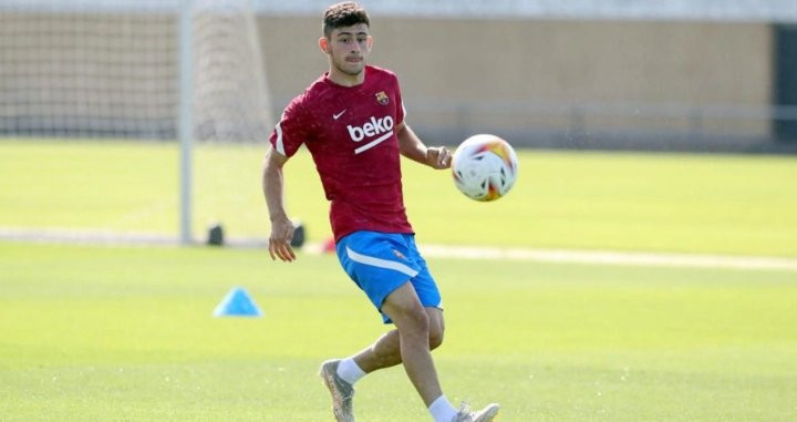 Yusuf Demir en los entrenamientos de la pretemporada culé / FC Barcelona