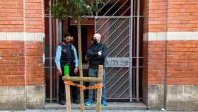 Desahucio del 'narcopiso' del Raval en Barcelona hoy / TWITTER