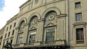Fachada del Teatro Principal de Barcelona, que persiguen los fondos tras hundirse la negociación con el Ayuntamiento / CG