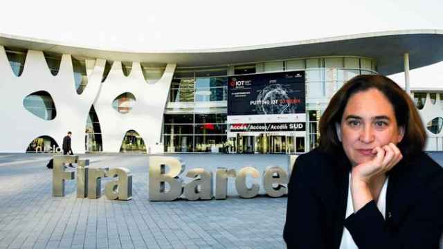 Ada Colau, alcaldesa de Barcelona, junto al recinto de Gran Vía de Fira Barcelona / FOTOMONTAJE DE CG