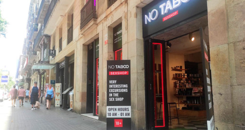 Escaparate de No Taboo en Las Ramblas de Barcelona / CG
