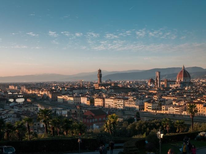 Florencia es el escenario de la nueva serie de Antonio Banderas / Antonio EWrlSCmQOXw en UNSPLASH
