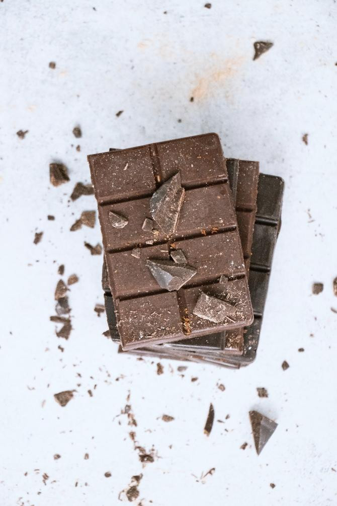 Tableta de chocolate / Tetiana Bykovets en UNSPLASH
