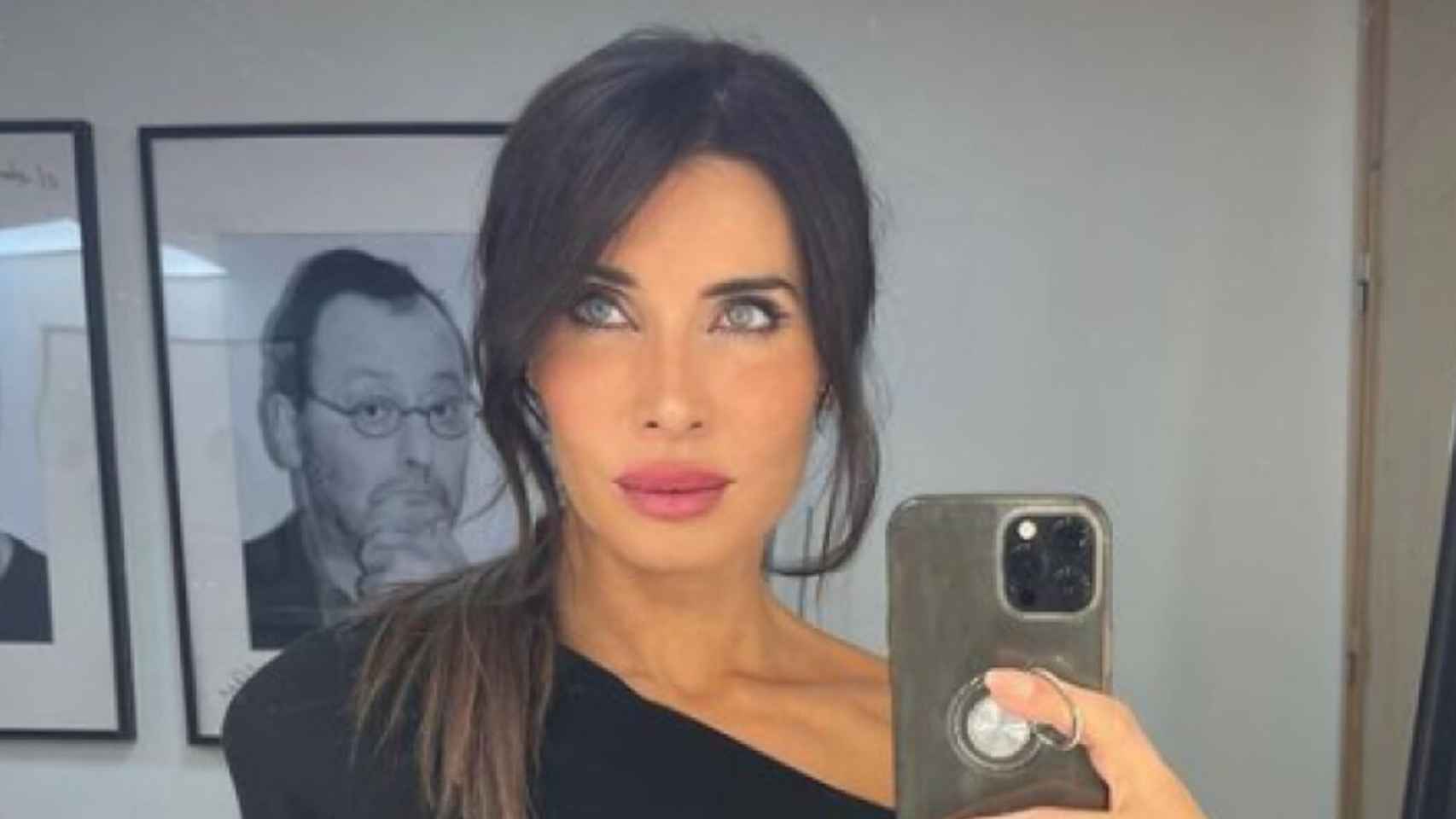 Pilar Rubio se toma un selfie en 'El Hormiguero'
