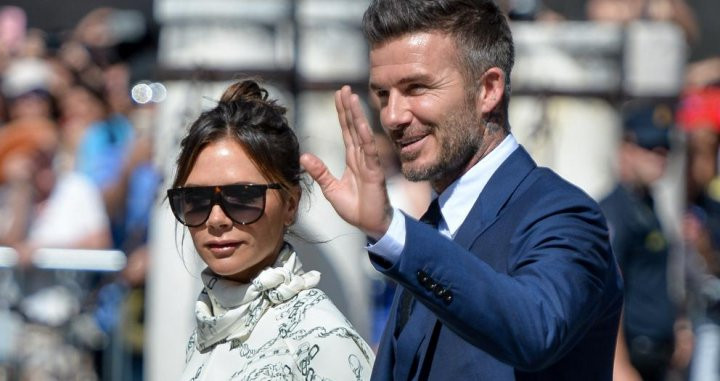 Victoria y David Beckham en la boda de Ramos y Rubio / Twitter