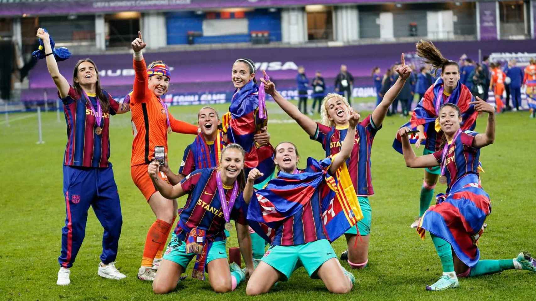 El Barça Femenino, celebrando la primera Champions de su historia / EFE