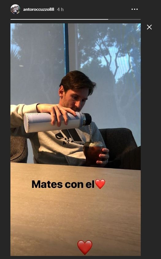 Una foto de Messi tomando mate en casa / Instagram