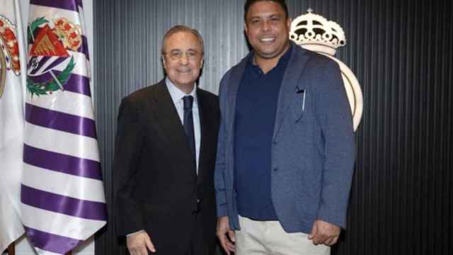 Una foto de Ronaldo Nazario junto a Florentino Pérez / RM