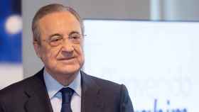 El presidente del Real Madrid, Florentino Pérez, en el palco de honor del Santiago Bernabéu / EFE
