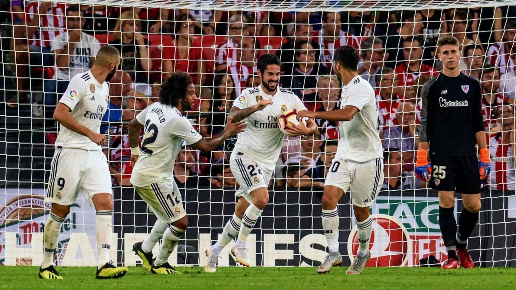 Una foto de los jugadores del Real Madrid celebrando un gol frente al Athletic Club / EFE