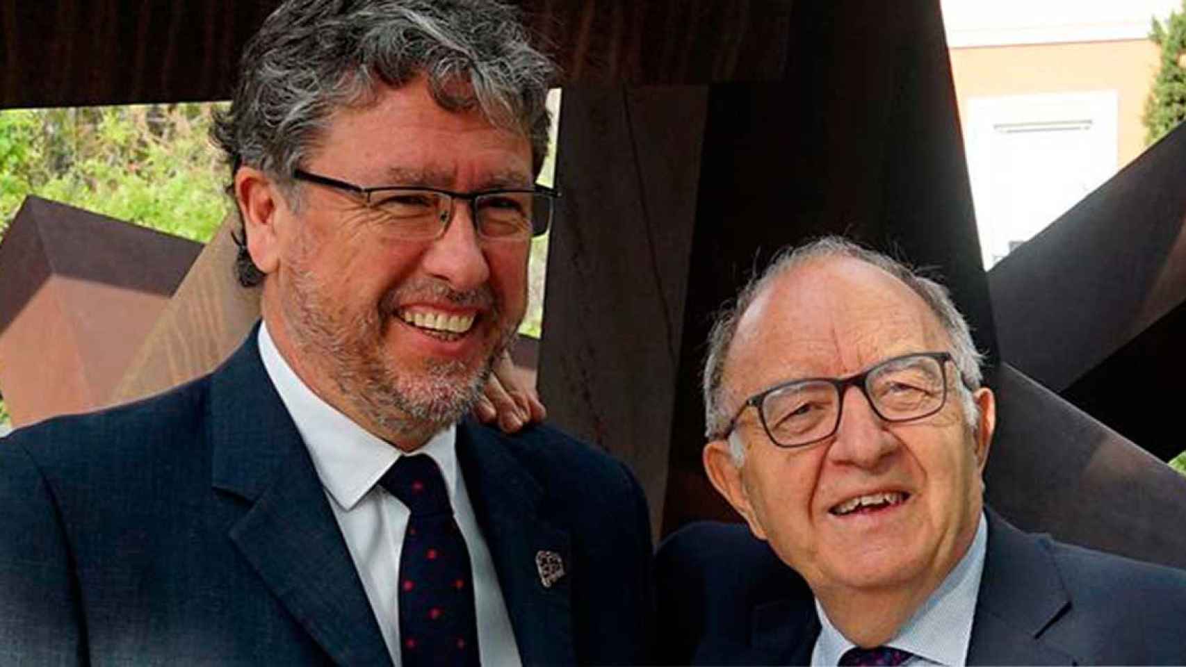 Los historiadores Manuel Peña Díaz y Ricardo García Cárcel, coautores de 'Catalanes en la Historia de España' / YOLANDA CARDO