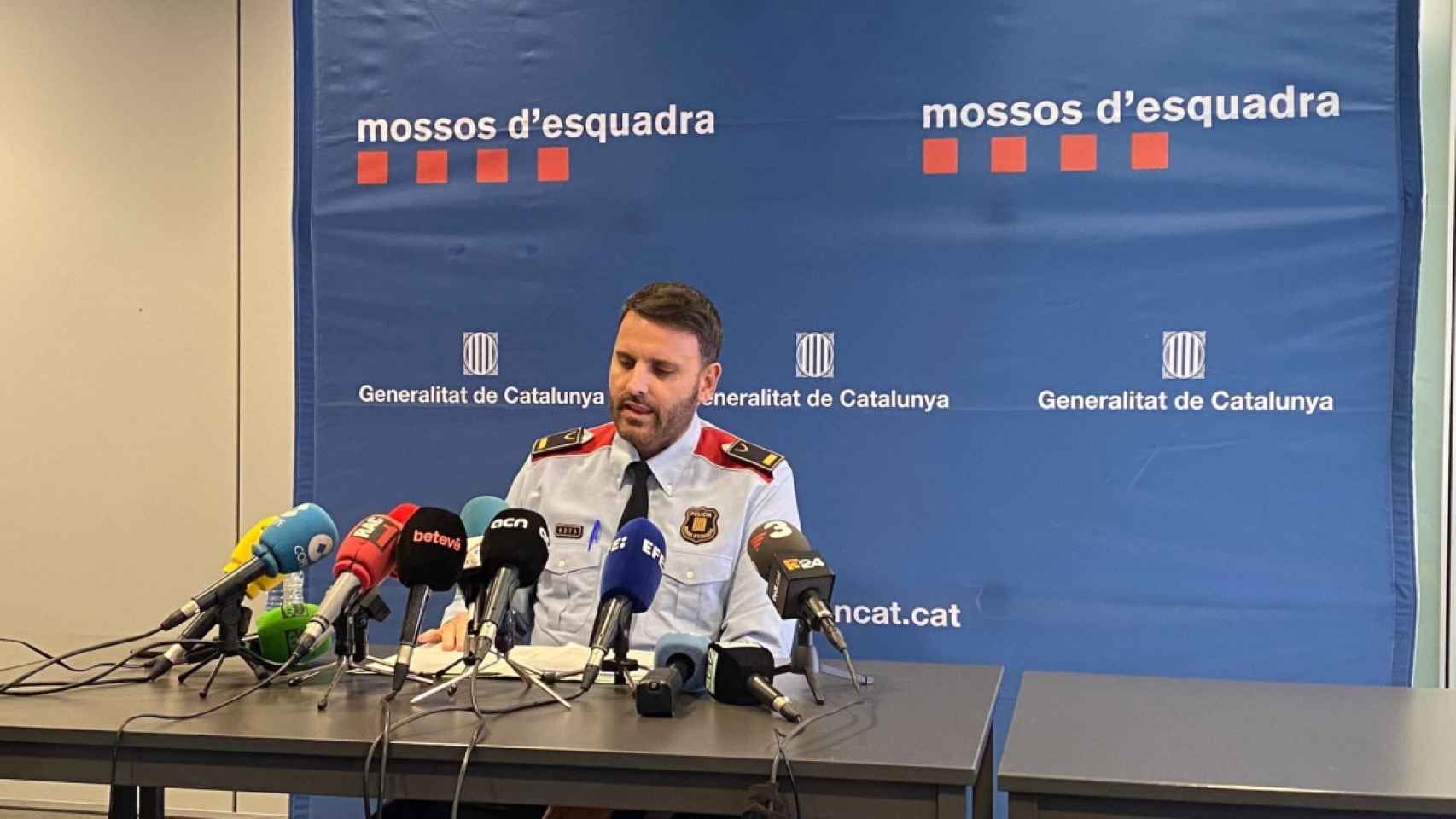 El jefe de la División de Investigación Criminal (DIC) de Barcelona, el inspector Josep Naharro, explica la desarticulación de una mafia okupa en Barcelona que utilizaba a bebés / CG