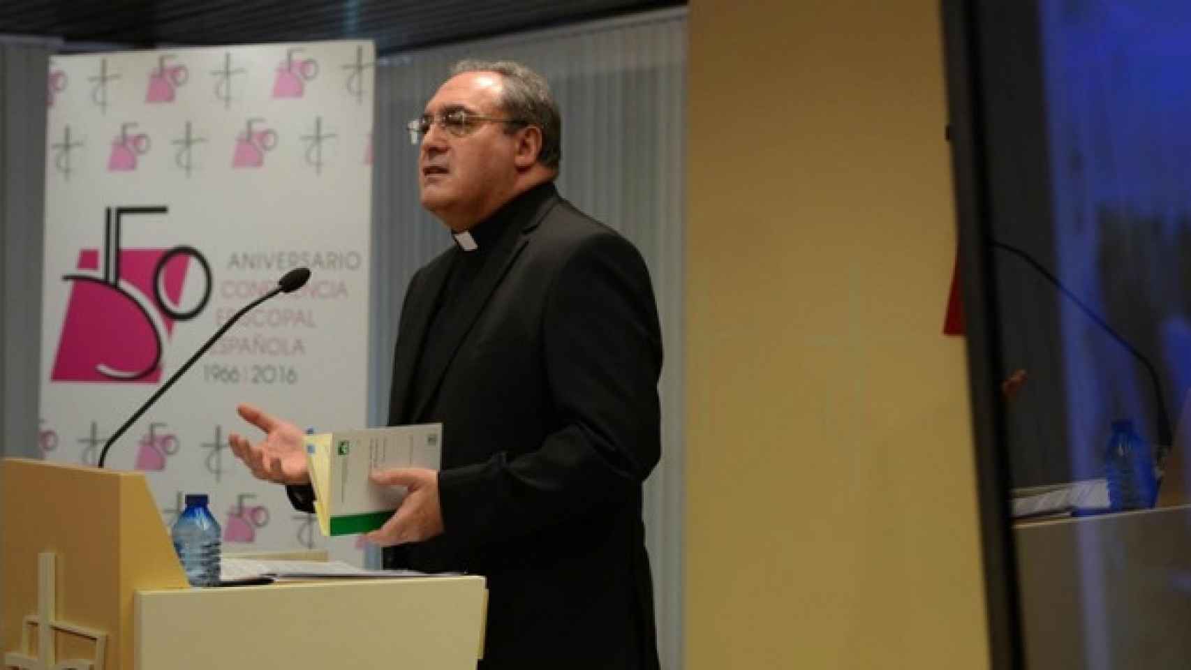 El portavoz y secretario general de la Conferencia Episcopal Española (CEE), José María Gil Tamayo
