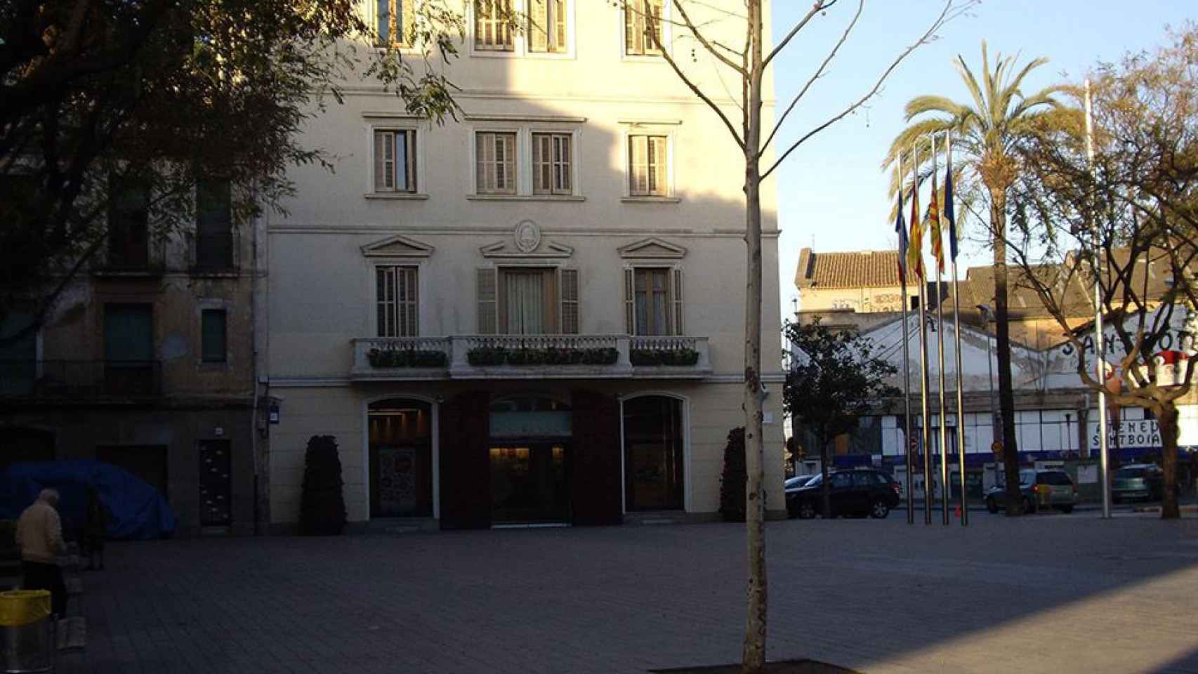 Plaza del Ayuntamiento de Sant Boi de Llobregat / CG