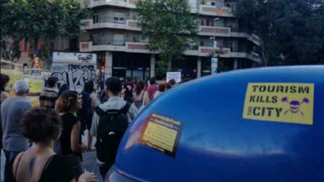 Manifestantes en la protesta del sábado contra la especulación con la vivienda en Barcelona / TWITTER