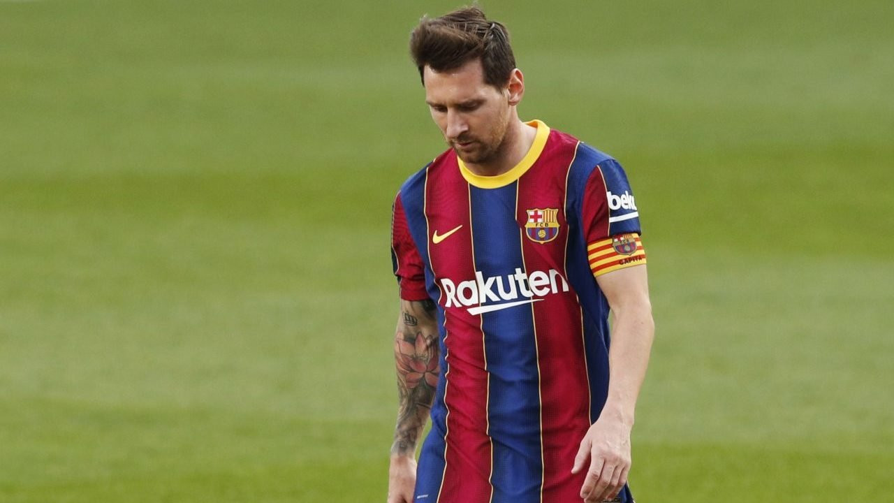 Leo Messi, cabizbajo en un partido del Barça | EFE
