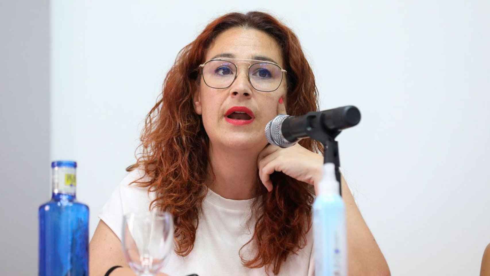 Laura Pérez, teniente de alcalde de Derechos Sociales de Barcelona con Ada Colau de alcaldesa / EP