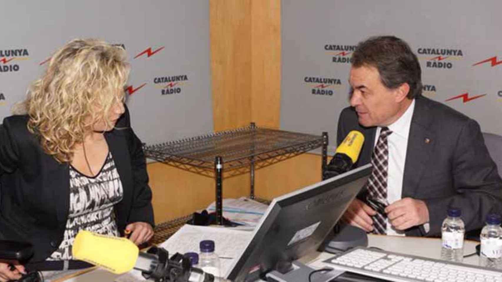 Artur Mas es entrevistado por Mónica Terribas en Catalunya Ràdio.