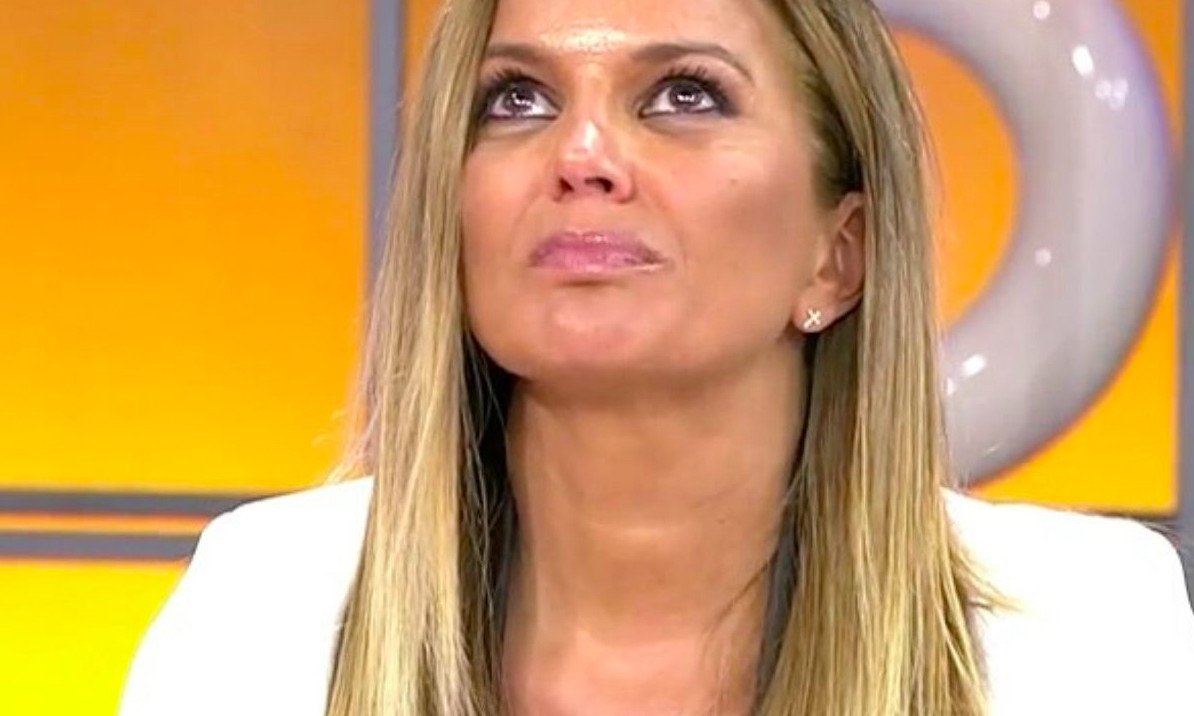 Marta López llorando a su paso por el programa 'Viva la Vida' / MEDIASET