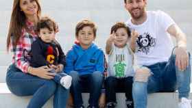 Foto familiar de Messi y Roccuzzo con sus hijos / INSTAGRAM