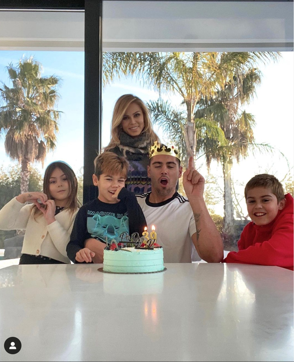 Víctor Valdés celebra su cumpleaños