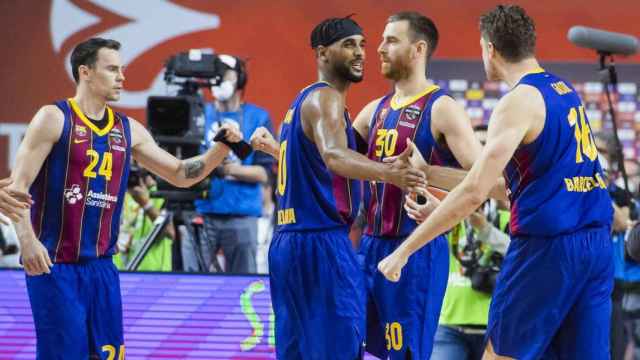 Los jugadores del Barça, celebrando una acción ante Milán / FCB