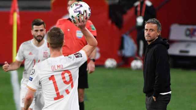 Luis Enrique en una acción durante el España-Grecia / EFE