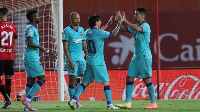 Luis Suárez y Leo Messi celebrando un gol /EFE