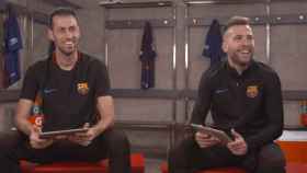 Sergio Busquets y Jordi Alba en el canal de youtube del barça