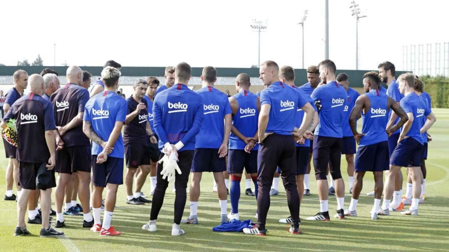 Una foto de la plantilla del Barça durante un entrenamiento / FCB