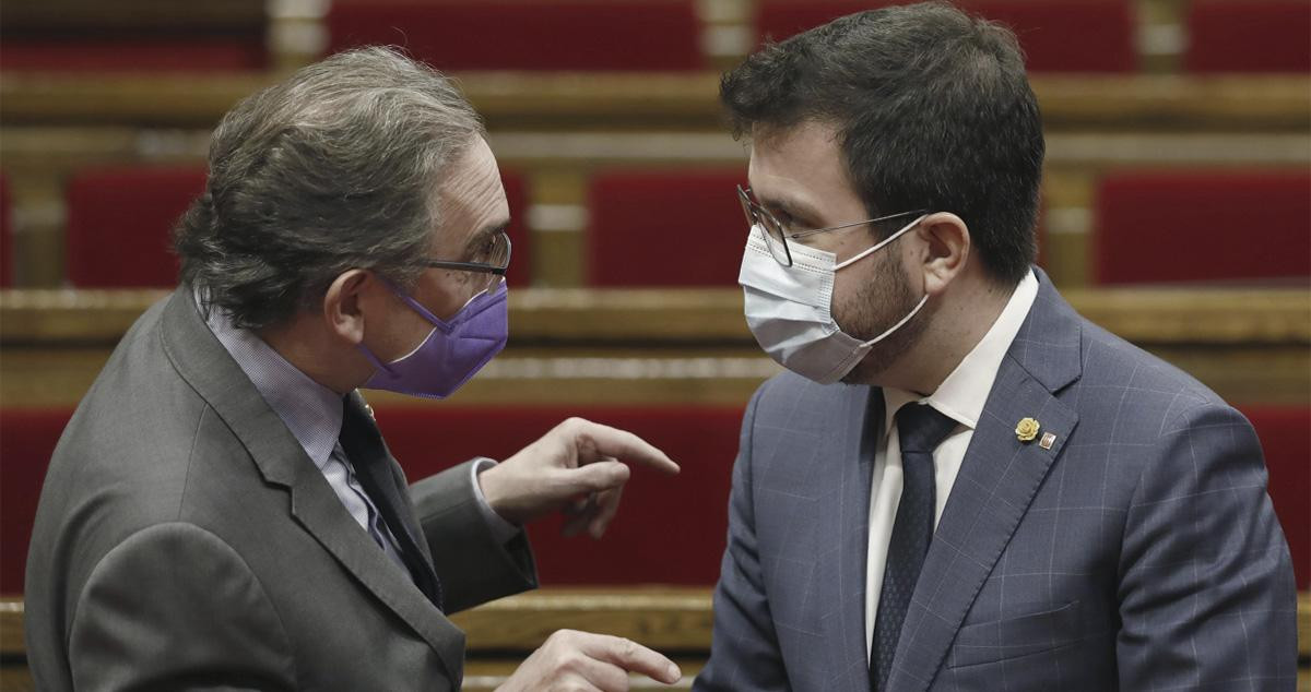 Jaume Giró con Pere Aragonès / ANDREU DALMAU - EFE