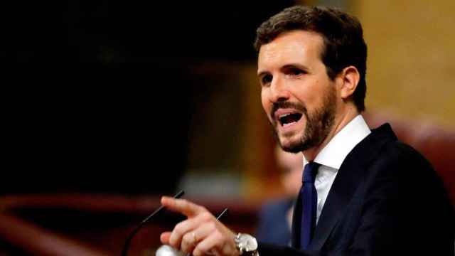 El presidente del PP, Pablo Casado, durante su réplica a la investidura de Pedro Sánchez en el Congreso de los Diputados / EFE