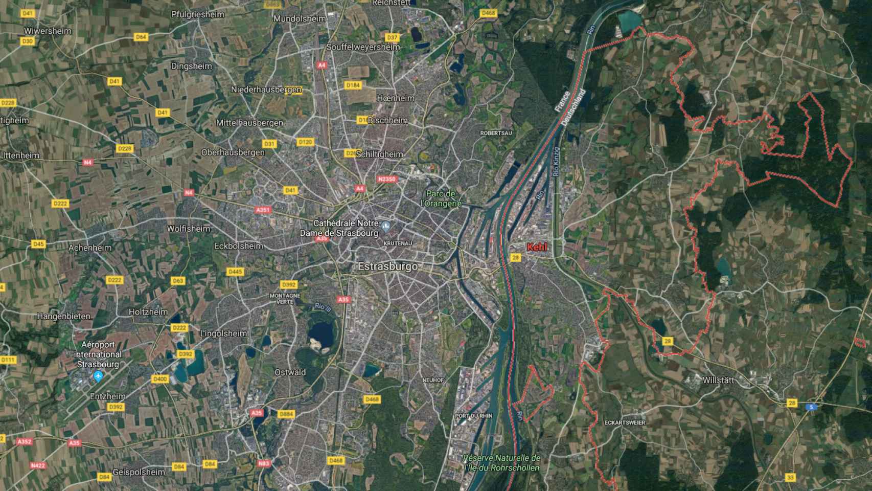 Mapa de la frontera entre Francia y Alemania: A la izquierda la ciudad francesa de Estrasburgo, a la derecha la ciudad alemana de Kehl / GOOGLE