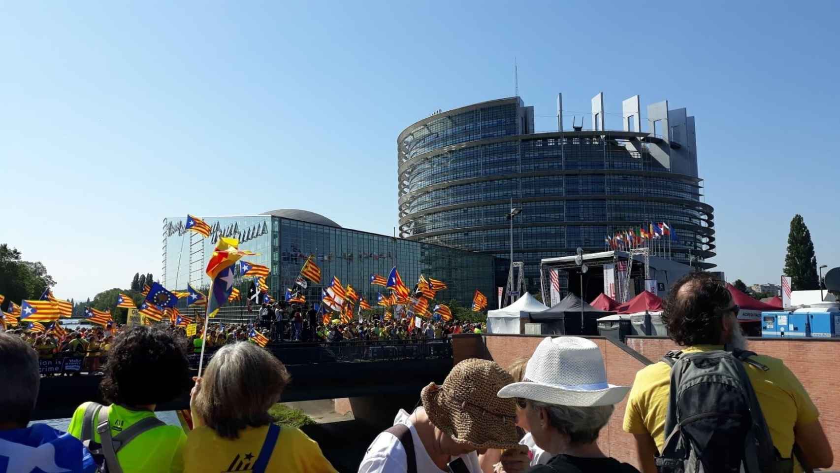 Manifestación frente a la sede del Parlamento Europeo en Estrasburgo / EUROPA PRESS