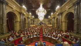 Imagen de archivo de una sesión plenaria del Parlamento de Cataluña / EUROPA PRESS