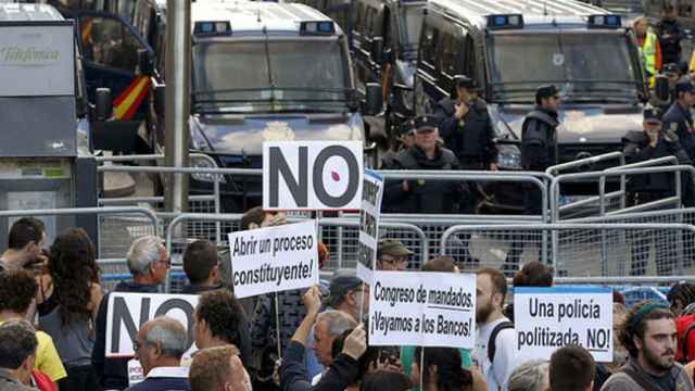 Agentes de la UIP de la Policía Nacional, en una protesta anterior en el Congreso de Diputados / EFE