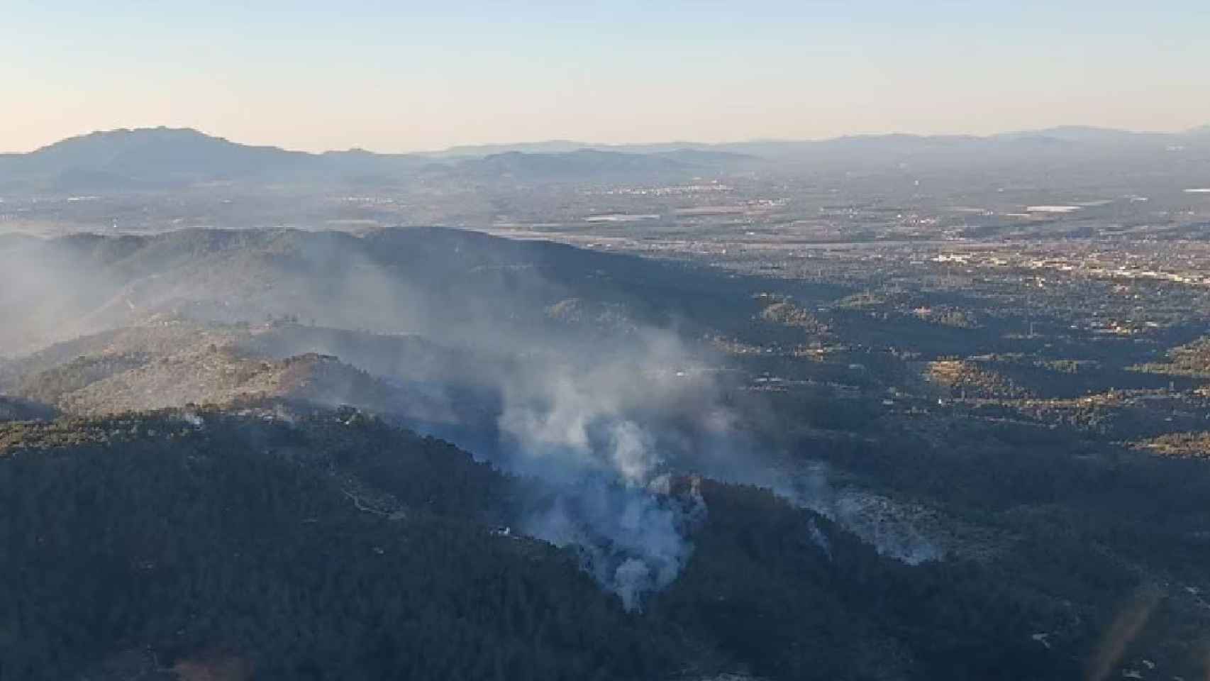 El incendio de Coll de l’Alba que ha arrasado 26 hectáreas / BOMBERS