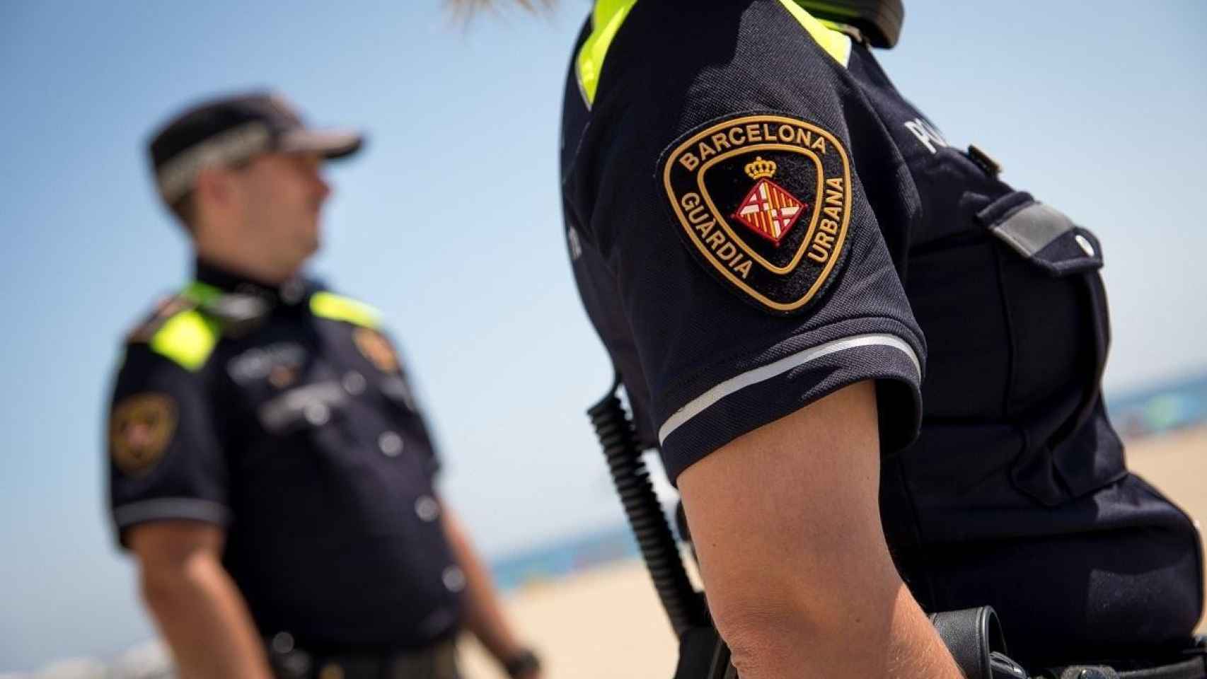 Una patrulla de la Guardia Urbana en la playa de Barcelona / EP