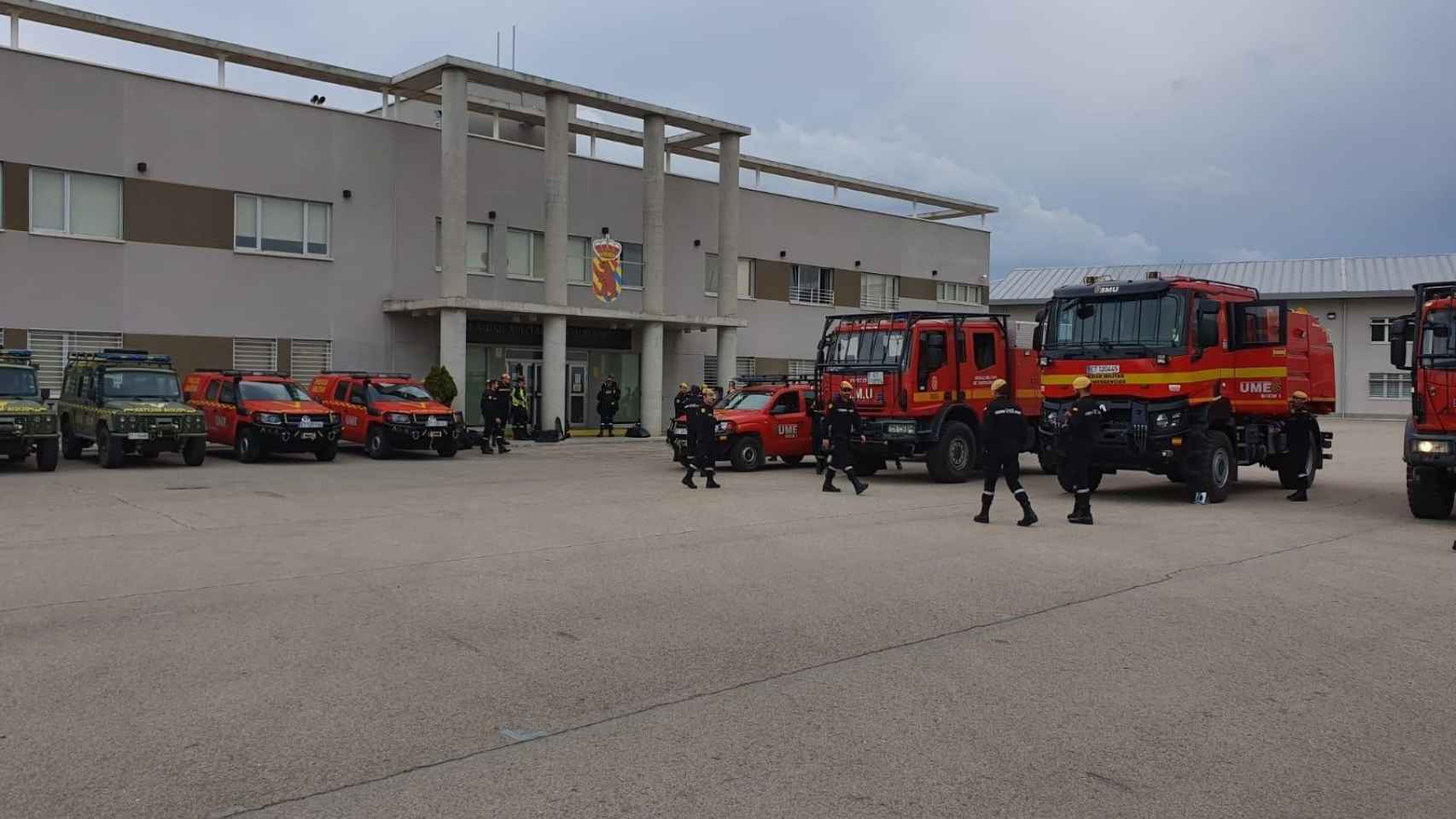 Militares de la Unidad Militar de Emergencias (UME) del Gobierno en la base de Torrejón de Ardoz, en Madrid / MINISTERIO DE DEFENSA