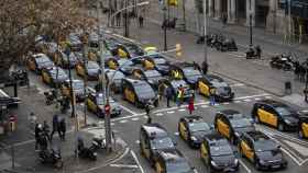 Concentración de taxistas en Barcelona / TWITTER