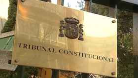 Rótulo de la sede del Tribunal Constitucional.