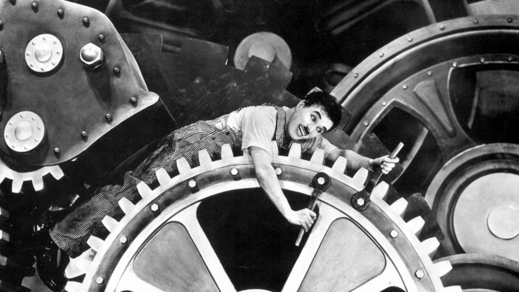 Charles Chaplin en su película 'Tiempos modernos' / CG