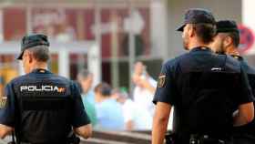 Tres agentes del Cuerpo Nacional de Policía en Málaga / EP