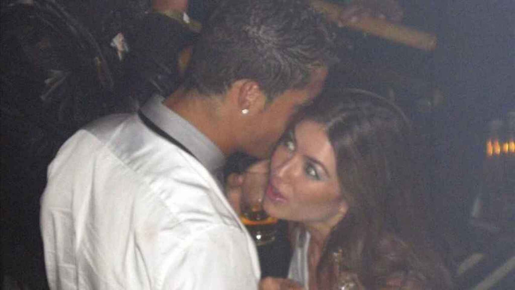 Cristiano Ronaldo tontea en una fiesta con Mayorga