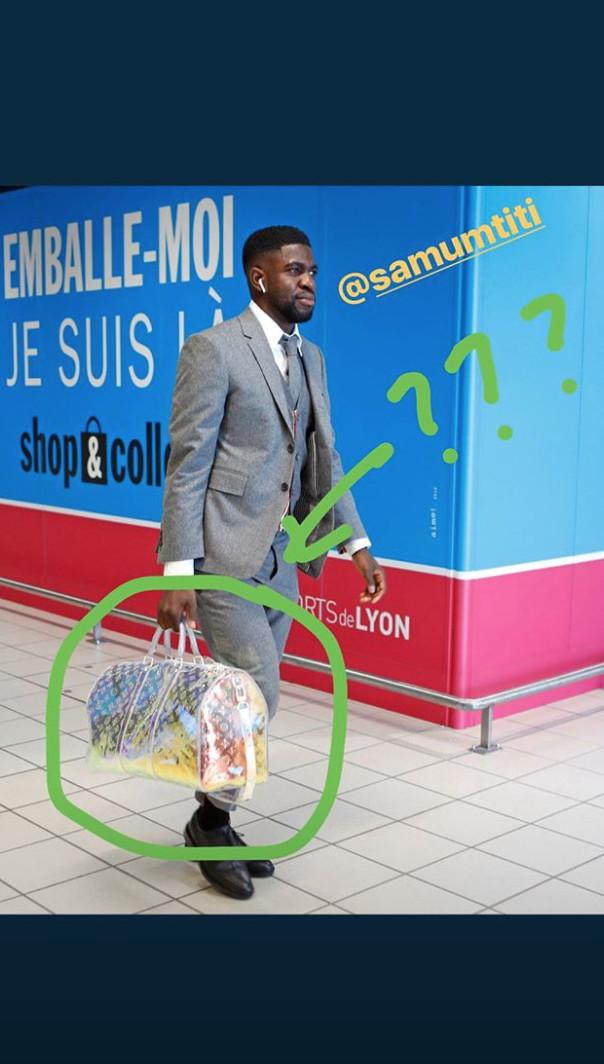 Umtiti llega al Lyon con una bolsa multicolor